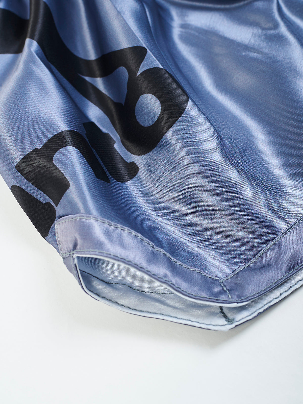 MANTO Muay Thai Dual Shorts Grau – Ansicht 3